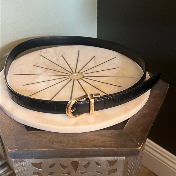 Coach, Large Black Leather Belt w/ Gold Buckle - Picture 6 of 6